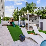 Miami Luxury House W Heated Pool & Jacuzzi